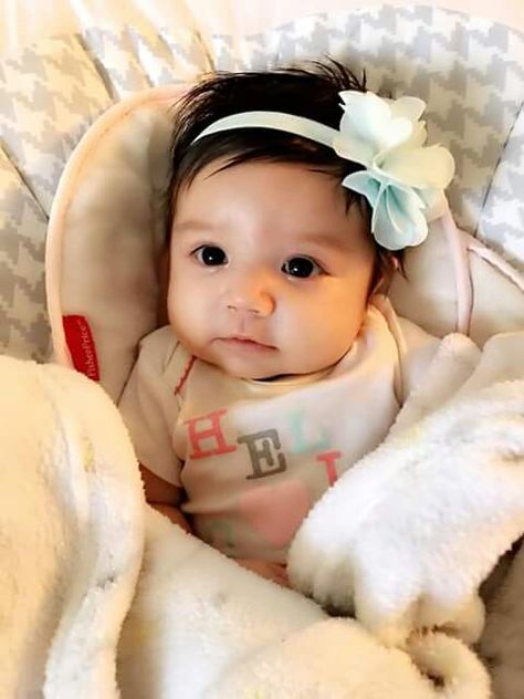 Mexican/Caucasian ❤ Mexican And White Babies Mixed, White And Mexican Babies, Mexican Baby Girl, Hispanic Babies, Mexican Babies, Mommy And Baby Pictures, Twin Baby Girls, Cute Mixed Babies, Newborn Twins