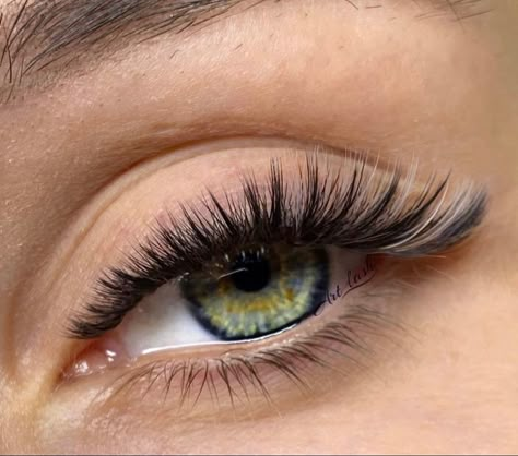 White Lash Extensions, Colored Eyelash Extensions, Color Eyelash Extensions, White Lashes, White Eyelashes, Cat Eye Lash, Eyelash Extensions Styles, Lash Extensions Styles, Perfect Eyelashes