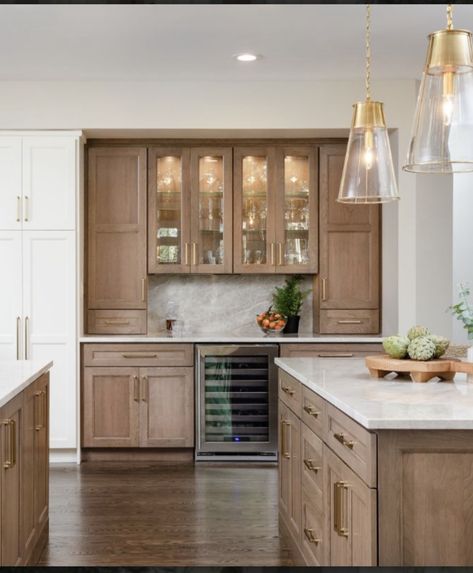 Neutral Brown Kitchen Cabinets, Dark Floors Light Cabinets, Light Brown Wood Kitchen Cabinets, Natural Oak Kitchen Cabinets Modern, Rye Kitchen Cabinets, Wet Bar Flooring, Light Wood Floors Kitchen Dark Cabinets, Light Wood Cabinets Dark Floors, Kitchen Cabinet With Dark Floors