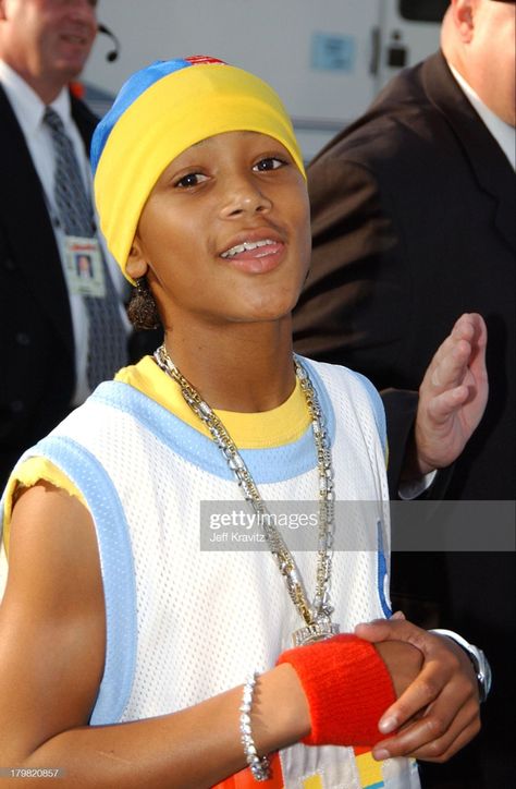 #lilromeo #lilromeomiller #romeomiller #masterp #percymiller #percyrobertmiller #pmiller #pmillerdesigns #hiphopfashion #mtv #mtvbash #2003 #early2000s #2000s #2000snostalgia #2000saesthetic #2000saesthetics Lil Romeo 2000s, Lil Romeo, Romeo Miller, 2000s Men, Dreamscape Architecture, Hip Hop 90s, Celebrity Men, 90s Rap, Glo Up