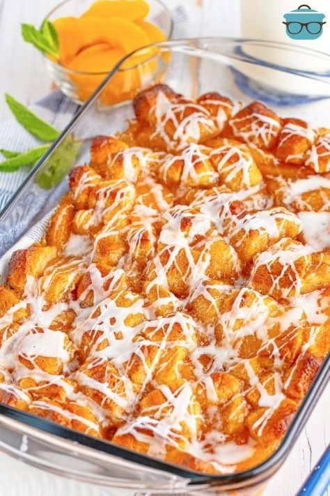 Peach Dumpling Bubble Up - The Country Cook Peach Biscuits, Peach Pie Filling Recipes, Pie Filling Desserts, Peach Pies, Sugar Free Pie, Pastry Dough Recipe, Peach Dumplings, Peach Pie Recipes, Peach Pie Filling