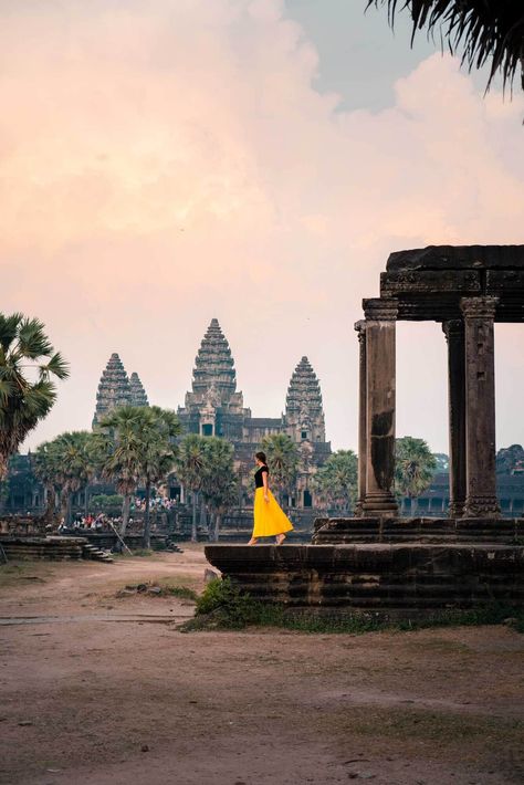 The Best Way to Visit Angkor Wat ⋆ We Dream of Travel Angkor Wat Photo Ideas, Ankor Watt, Ankor Wat, Trip Goals, Travel Dubai, Asia Countries, Angkor Wat Cambodia, Angkor Thom, Travel Pose