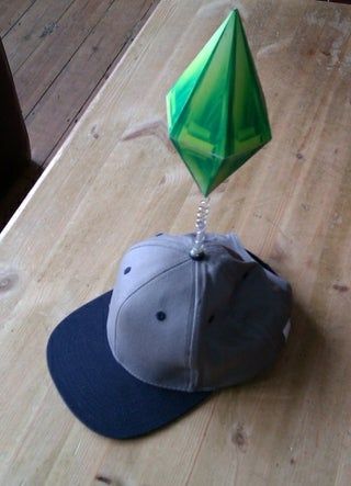 How to Make a Sims Plumbob Hat : 5 Steps - Instructables Sims Halloween Costume, Sims Costume, Sims Plumbob, Comicon Costume, Easy Last Minute Costumes, Video Game Costumes, Useful Projects, Diy Cosplay, Crazy Costumes