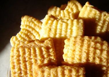 Paula Deens Zesty Cheese Straws Recipe - Genius Kitchen Cheese Straws Recipe, Homemade Cheese Crackers, Paula Deen Recipes, Cheese Straws, Cookie Press, Cracker Recipes, Homemade Cheese, Healthy Snacks Easy, Paula Deen