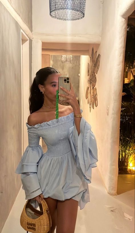 Cocette Dress, Old Money Outfits Dress To Impress, Bali Aesthetic Outfit, Italian Summer Fashion, Summer Dresses Outfits, Top Azul, Boho Chic Style, Summer Fashion Dresses, Cute Summer Outfits