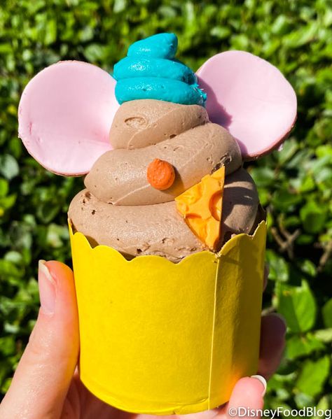 What’s New at Disney’s Pop Century and All-Star Resorts: The Most ADORABLE Gus Gus and Mulan Cupcakes Cinderella Treats, Disney Sweets, Disney Inspired Food, Character Cupcakes, Not Like The Others, Cupcake Chocolate, New Cinderella, Disney Desserts, Gus Gus