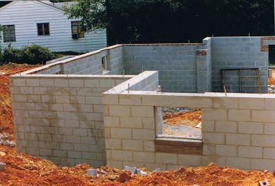 Cinder Block House, Concrete Block House, Concrete Block Foundation, Block Foundation, Leaking Basement, Basement Construction, Concrete Block Walls, Basement Waterproofing, Block House