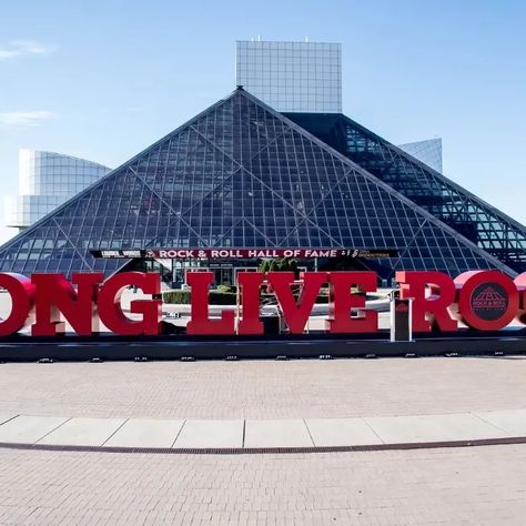 Unforgettable Things To Do In Cleveland Cleveland Architecture, Christmas Story House, Cleveland Botanical Garden, Cedar Point Amusement Park, Cleveland Metroparks, Cedar Point, Stay Overnight, Cleveland Museum Of Art, Lake Erie