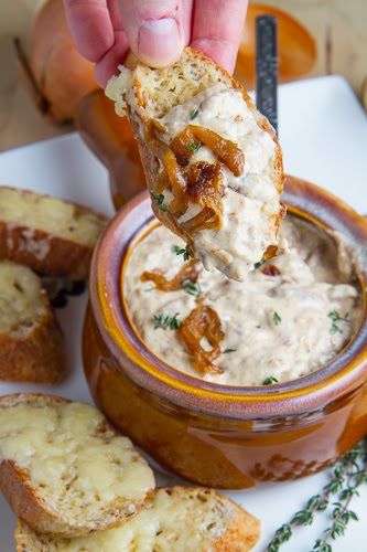 French Onion Soup Dip French Onion Soup Dip, Onion Soup Dip, Mushroom Stock, Gf Bread, Creamy Dip, Onion Dip, Beef Stock, Snacks Für Party, French Onion Soup