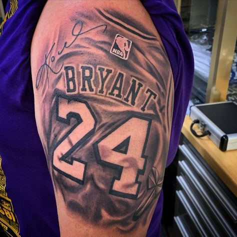 JOSE GUIJOSA | Tattoo Artist on Instagram: “#killertattoos #kobetattoo #ripkobe #24 #8 #2 #ripgigi #lakers #kobebryant #blackmamba #mambamentality #cantstopwontstop #blessed” Kobe Jersey Tattoo, Kobe Tattoo Black Mamba, Tattoo Ideas Small Arm, Kobe Tattoos Ideas, Kobe Bryant Tattoo Ideas, Lakers Tattoo, Kobe Bryant Tattoo, Kobe Tattoo, Legs Tattoos