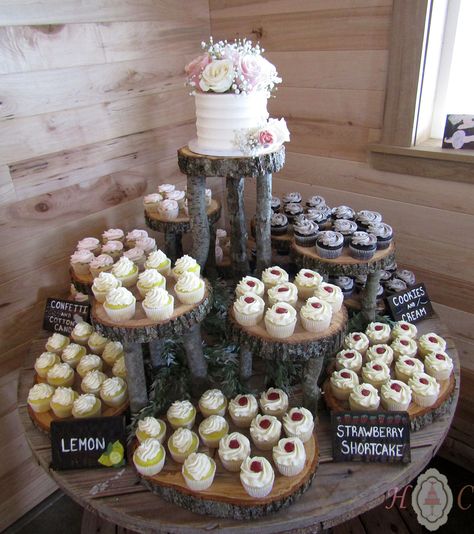 One Tier Wedding Cake Rustic Cupcake Towers, Country Wedding Cupcake Display, Rustic Boho Wedding Cake And Cupcakes, Top Tier Wedding Cake With Cupcakes, Cupcakes Display Wedding, Woodland Wedding Cake With Cupcakes, Christmas Wedding Cake Alternatives, Fall Wedding Cupcake Display, 3rd Times A Charm Wedding