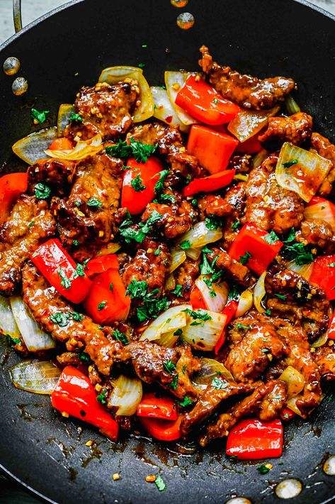 Beijing Beef, Sautéed Veggies, Crispy Beef, Better Than Takeout, Spicy Beef, Asian Inspired Recipes, Chinese Dishes, Chinese Cooking, Spicy Sauce