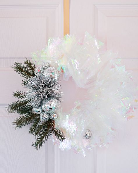 Iridescent Christmas Decor, Irridescent Christmas, Mini Disco Balls, Iridescent Christmas, Christmas Tree Decorating Themes, Christmas Party Themes, Winter Wreaths, Xmas 2024, Tree Decorating