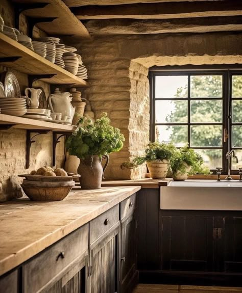 Seda y Nacar Cottage Core Kitchen Ideas, Cottage Core Kitchen, Country Cottage Living, Cottage Kitchens, 아파트 인테리어, Cozy Kitchen, Cottage Living, Cottage Kitchen, Beautiful Kitchens