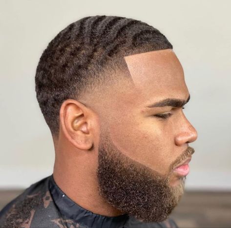 Beard Taper, Beard Fade Styles, Taper Fade With Beard, Haircut With Beard, Fade Haircut With Beard, Black Man Haircut Fade, Types Of Fade Haircut, Waves Hairstyle Men, Black Men Beard Styles