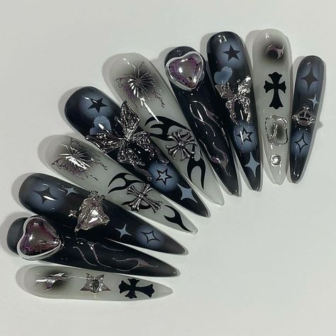 Grunge Nails Acrylic, Glamgoth Nails, Gel Acrylics, Nails Acrylic Black, Cross Nails, Maroon Nails, Art Deco Nails, Punk Nails, Goth Nails