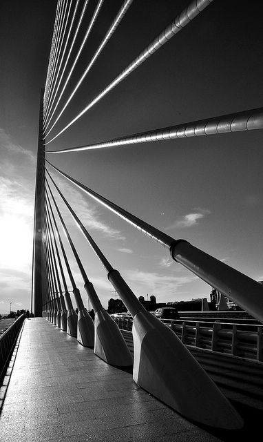 Here is a photo that I feel can teach both photography and studio artists. LEADING LINES. They tell the viewer where to look. This can be effective in any form of art. Try this at least once, please. Leading Lines, Line Photography, Perspective Photography, Black And White Photograph, Rule Of Thirds, Composition Photography, White City, Photography Classes, Elements Of Design