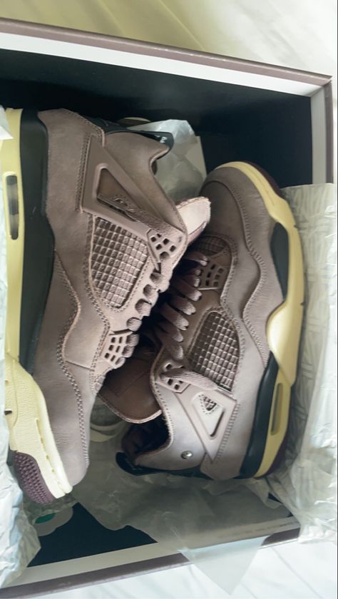 Brown Jordan 4s, Jordan 4 Brown, Brown Jordans, Jordan 4 Outfit, Jordan Photos, Nike Air Jordan 4 Retro, Hat Jewelry, Nike Air Jordan 4, Jordan 4s