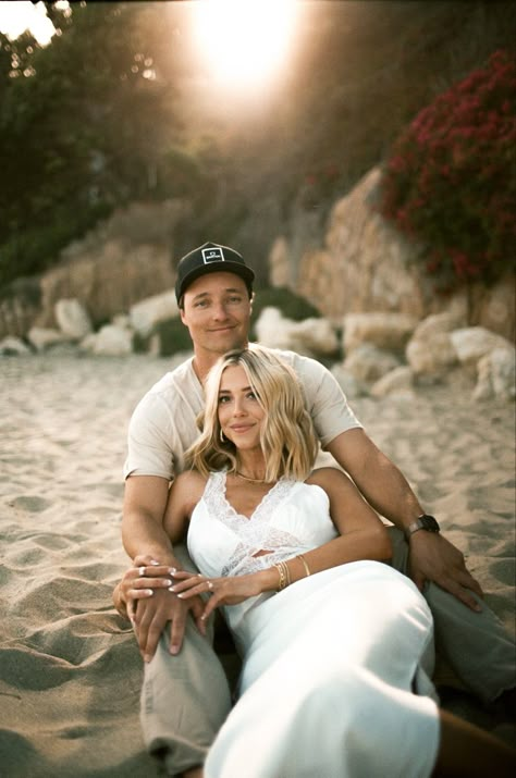 Married Couple Beach Pictures, Wedding Anniversary Photoshoot Ideas Beach, Couple Hawaii Photoshoot, Engagement Pictures By Water, La Jolla Beach Photoshoot, White Outfit Beach Pictures Couple, Modern Beach Engagement Photos, Resort Couple Photoshoot, In The Water Engagement Photos