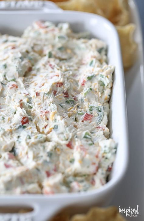 Really Good Jalapeño Dip - A Delicious and Easy Dip Recipe Jalapeño Dip, Recipes Dips, Chips Dip, Jalapeno Dip, Cheesecake Dip, Easy Dips, Dip Recipes Easy, Appetizers Recipes, Snack Dip