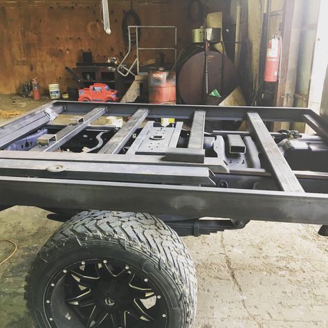 Homemade flat bed single wheel powerstroke Custom Flatbed, Welding Beds, Hummer Truck, Welding Rig, Trailer Ramps, Toyota Truck, Welding Rigs, Custom Truck Beds, Truck Beds