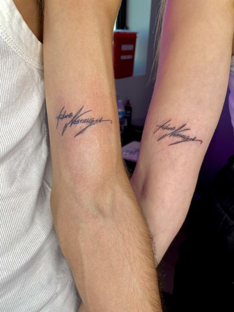 Dis Lipa Tattoo, Dua Lipa Tattoo Ideas, Dua Lipa Tattoo, Carp Tattoo, Face Tats, Future Nostalgia, Alien Tattoo, Discreet Tattoos, Dainty Tattoos