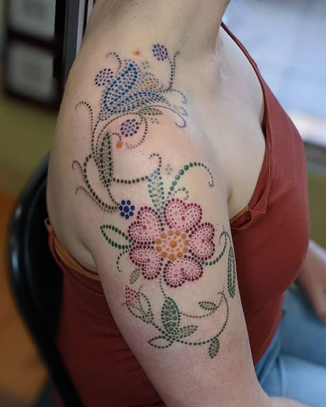 Indigenous Flower Tattoo, Metis Tattoo Ideas, Indigenous Tattoos For Women, Metis Tattoo, Metis Tattoos, Beadwork Tattoo, Mexican Symbols Tattoo, Crocheting Tattoos, Indigenous Tattoo Ideas