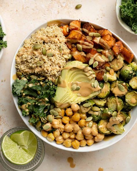 Sweet Potato Quinoa Bowl, Wednesday Meals, Veg Tray, Chickpea Buddha Bowl, Chickpea Bowls, Inflammatory Meals, Sweet Potato Quinoa, Clean Dinner, Potato Chickpea