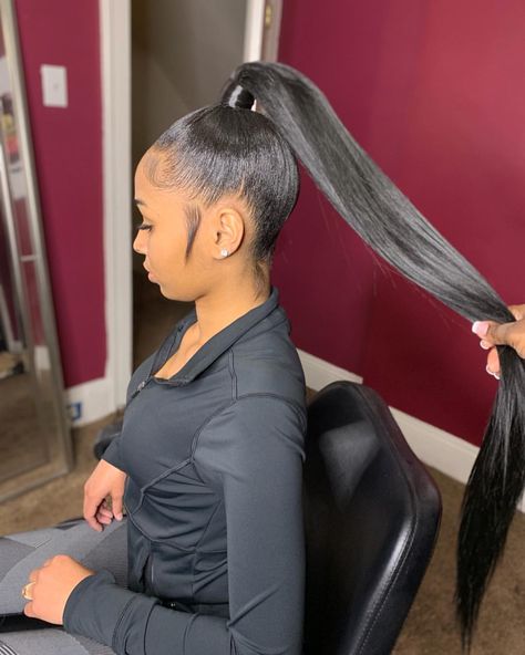 Genie Ponytail | ChicagoStyle 🥵🔥🔥🔥 . . . . 🗣 You Can Now Book Your Appointment Online! 🔥‼️ • Book Your Appointment Today! Click The Link In… Genie Ponytail, High Ponytail Styles, Genie Costume, African American Women Hairstyles, Long Ponytail Hairstyles, Bday Hair, Zendaya Hair, High Ponytail Hairstyles, Weave Ponytail Hairstyles