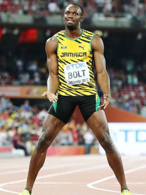 Bolt celebrates after taking the gold. Srdjan Suki, EPA Usian Bolt, Jamaica Culture, Jamaican People, Bob Marley Legend, Male Athletes, Mo Farah, Athletics Track, Black Dude, Sachin Tendulkar