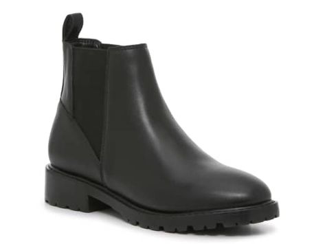 11 best Chelsea boots for fall, according to experts and editors Best Chelsea Boots, Flat Chelsea Boots, Denim Short Skirt, Womens Leather Booties, Chelsea Boots Style, Trending Handbags, Winter Trip, Timeless Shoes, Plastic Heels