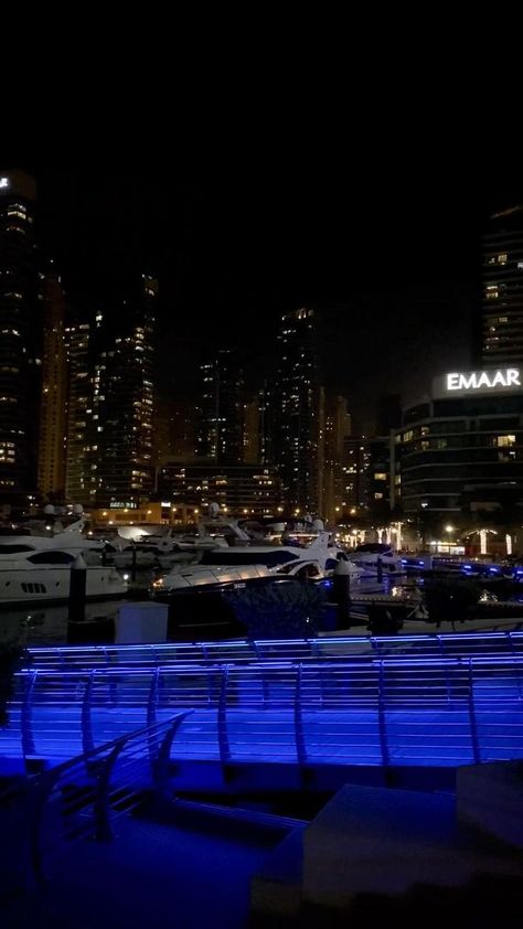 Dubai Marina [Vídeo] | Dubai, Idéias de marketing, Video de musicas Dubai Yatch Aesthetic, Dubai Yacht Night, Dubai Lifestyle Luxury, Dubai Night Aesthetic, Dubai Marina Night, Luxury Aesthetic Video, Dubai Luxury Lifestyle, Yacht Night, Dubai Aesthetic Night