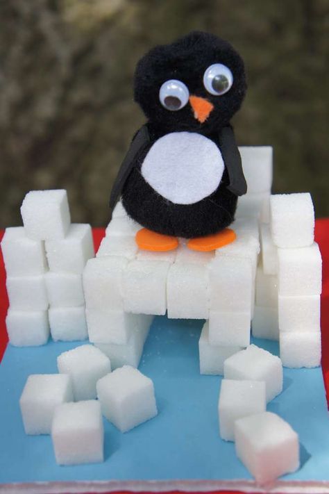 Penguin Birthday Party Games, Penguin Party Games, Penguin Stem, Penguin Themed Birthday Party, Igloo Cake, Craft Birthday Party, Birthday Penguin, Igloo Building, Penguin Birthday Party