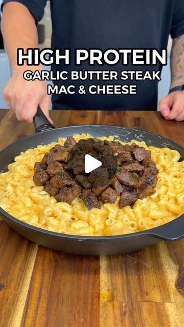 Daily Fitness Tips & Nutrition on Instagram: "Garlic Butter Steak Mac & Cheese🥩🧀
High Protein Meal Prep 💪🏼

Follow 👉 @theplanetofitness for all the best high recipes in one place!

By @_aussiefitness 

Find this recipe and more in the Elite Low Calorie & High Protein Cookbook Now 50% off! Link in Bio 🔥

(Macros: Per Serve - 4 Total)
551 Calories
41gC | 15.5gF | 61gP

Ingredients:
720g Extra Lean Diced Beef (raw weight - Smart Heart Extra Lean Diced Beef - or any lean cut beef)
1 Tsp Salt, 1 Tsp Fresh Parsley, 1/2 Tsp Black Pepper, 1 Tsp Garlic & Onion Powder
6 Minced Garlic Cloves
25g Light Butter (Nuttelex Light)
340ml Fat Free Evaporated Milk (Carnation Light & Creamy)
85g Light Cream Cheese (Philadelphia - or light laughing cow cheese)
40g Low Fat Grated Mozzarella & 40g Low Fat G Light Laughing, Pasta Macaroni, Laughing Cow Cheese, High Protein Pasta, Protein Meal Prep, Garlic Steak, Steak Pasta, High Protein Meal, Butter Steak