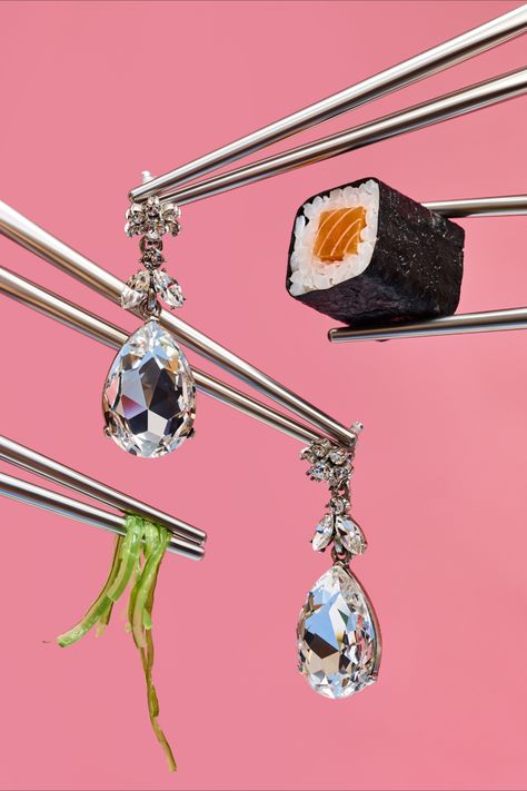 On today’s menu? Oscar de la Renta’s delectable drop earrings. #OscardelaRenta #Mytheresa Earring Instagram Post, Soiree Aesthetic, Earring Photography, Cake Shoot, Jewellery Advertising, Accessories Styling, Jewellery Photography Inspiration, Jewelry Product Shots, Creative Jewelry Photography