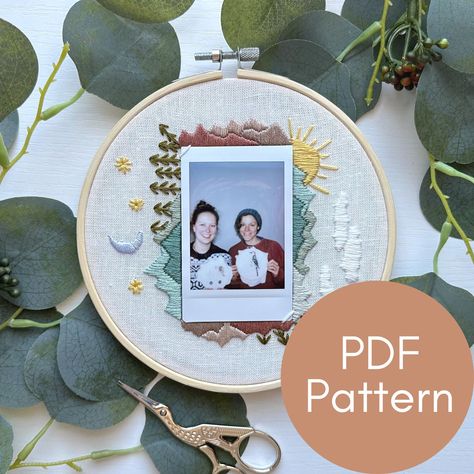 Polaroid Hoop, Embroidery Hoop Photo Frame, Polaroid Embroidery, Polaroid Instax Mini, Instax Polaroid, Embroidery Guide, Nature Embroidery, Polaroid Instax, Mini Polaroid