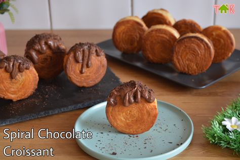 New York Style Spiral Croissant | Chocolate Croissant | Perfect Homemade Croissant Step By Step Spiral Croissant Recipe, Spiral Croissant, Croissant Chocolate, Homemade Croissants, Croissant Recipe, Chocolate Croissant, Sweet Delights, New York Style, Puff Pastry