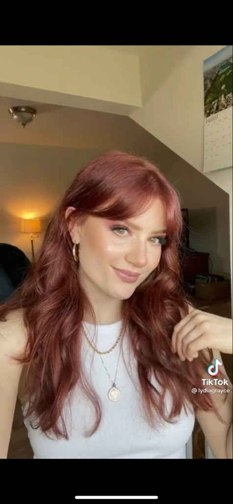 Red Hair Rosy Skin, Cherry Red Ginger Hair, Cherry Ginger Hair, Strawberry Bronze Hair, Dark Strawberry Red Hair, Brown And Peach Hair, Burgundy Hair On Pale Skin, Neutral Tone Red Hair, Light Redish Brownish Hair