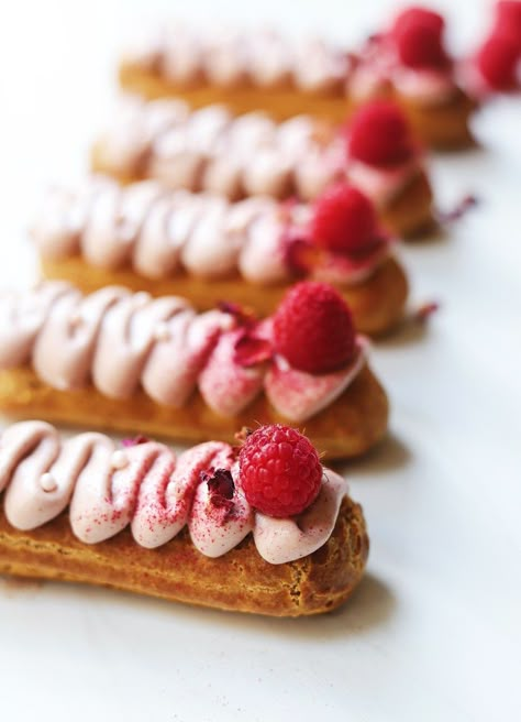 Unique Eclair Flavors, Raspberry Pastry Cream, Pink Eclairs, Rose Pastry, Raspberry Eclairs, Eclairs Recipe, Pastry Cream Filling, Bouchon Bakery, Eclair Recipe