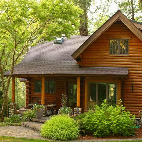 American House Style, Log Cabin Exterior, Modern Log Cabin, Modern Wooden House, Cabin Exterior, Stucco Exterior, American House, This Old House, Log Cabin Homes