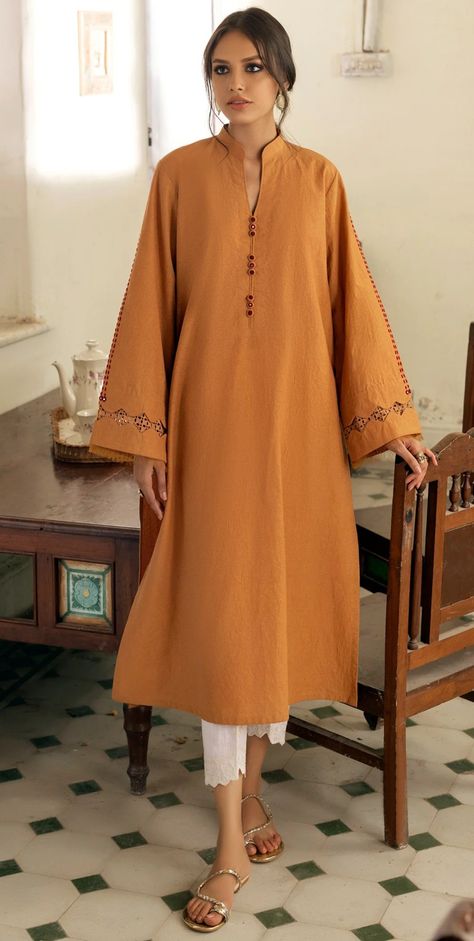 Best Designer Suits, Indian Dress Up, Simple Kurta, Simple Kurta Designs, Trendy Shirt Designs, Pakistani Fashion Casual, Long Kurti Designs, Pakistani Dresses Casual