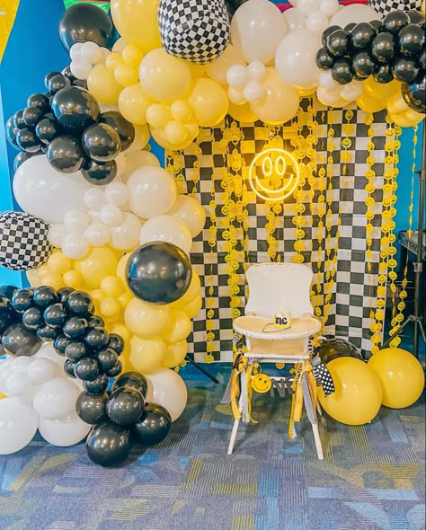 Happy Themed Birthday Party, One Cool Dude First Birthday Party Ideas, Two Cool Balloon Arch, One Happy Dude Party Decor, Happy Dude Birthday, First Birthday One Happy Dude, Two Happy Birthday Theme, Smiley Balloon Arch, One Happy Dude Decorations