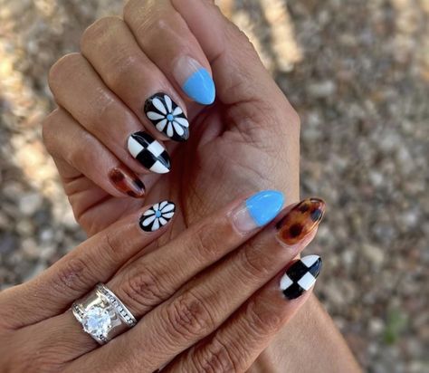 Fun Art Nails, Tortoise Nails Almond, Western Beach Nails, Ghost Cowboy Nails, Almond Nails Western, Square Checkered Nails, Cowboy Ghost Nails, Nail Designs Blooming Gel, Nfr Nails Designs