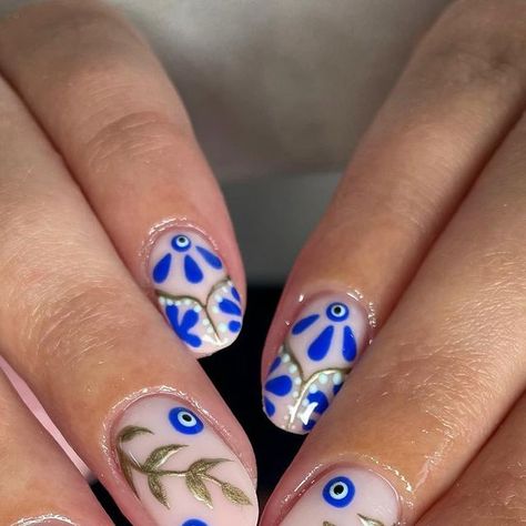 𝐙𝐎𝐄 (Truro, Cornwall) on Instagram: "Grecian tile inspired nailzzzz 🇬🇷" Barcelona Inspired Nails, Greek Tile Nails, Grecian Nails, Cornwall Nails, Spanish Tile Nails, Mediterranean Nails, Greece Inspired Nails, Greek Nails, Greece Cruise