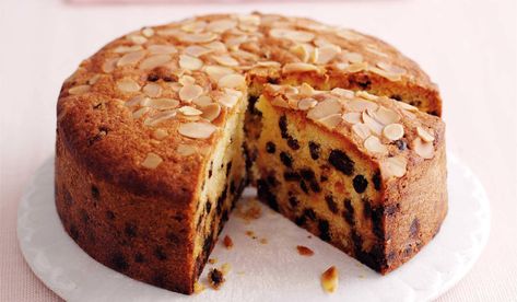 Mary Berry Fruit Cake, Light Fruit Cake Recipe, Easy Fruit Cake, Mary Berry Cakes, Fruit Cake Recipe Easy, Light Fruit Cake, Cake Recipes Uk, Fruit Cake Recipe, Fruit Cake Cookies