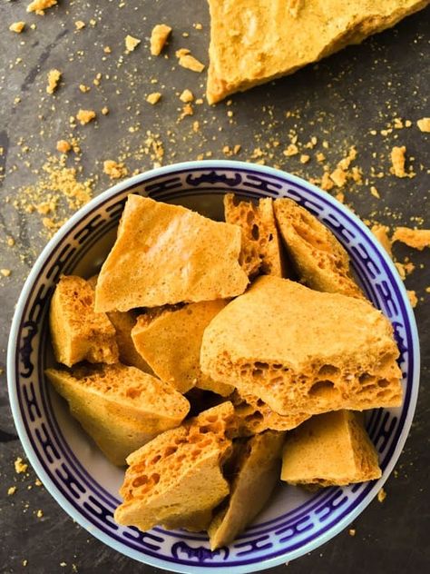 Hokey Pokey Candy: New Zealand's Best Kept Secret! Only three ingredients! Hokey Pokey Recipe, Cinder Toffee Recipe Uk, Golden Syrup Recipes, Mallory Towers, Cinder Toffee, Sponge Candy, Honeycomb Recipe, Honeycomb Candy, Hokey Pokey