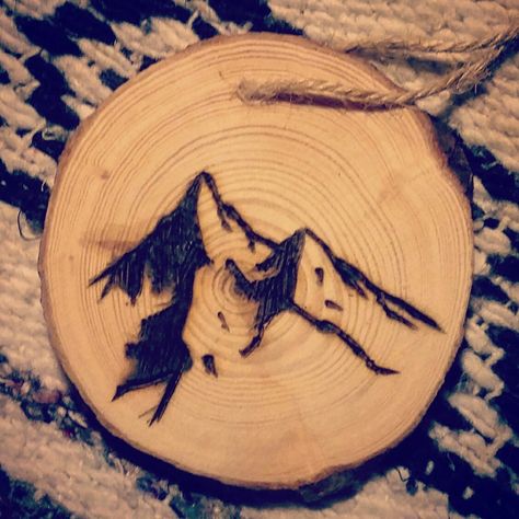 Mountain wood burning Wood Burning Ideas Mountains, Wood Burning Mountain Scene, Small Wood Burning Ideas, Mountain Wood Burning, Top Diy Ideas, Beginner Wood Burning, Wood Burning Techniques, Wood Burn Designs, Wire Wrapped Stone Jewelry