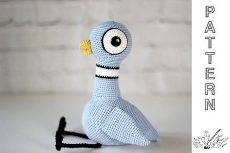 Pigeon Mo Willems, Mo Willems Pigeon, Crochet Bird Patterns, Mo Willems, Crochet Birds, Crochet Amigurumi Free Patterns, Crochet Amigurumi Free, Crochet Motifs, Bird Patterns