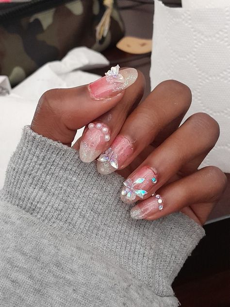 #nails #douyin #douyinnails Aura Blush Nails, Sparkly Jelly Nails, Japanese Nail Designs Kawaii, Asian Nail Art Korean, Kawaii Nail Art Korean, Short Kawaii Nails, Jelly Nails Short, Japanese Nail Art Kawaii, Korean Jelly Nails