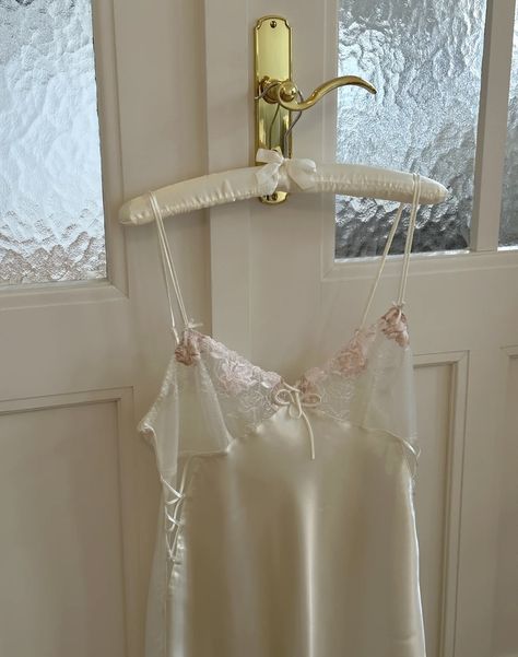 Coquette Sleepwear For Wedding Night In Summer, Coquette Satin Sleepwear For Wedding Night, Nightgown Aesthetic, Coquette Summer Wedding Nightgown, Summer Party Coquette Nightgown, Lingerie Aesthetic, Sheer Coquette Summer Nightgown, Gown Aesthetic, Jeanne Paquin